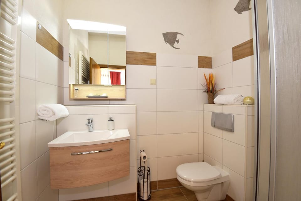Bathroom, Photo of the whole room