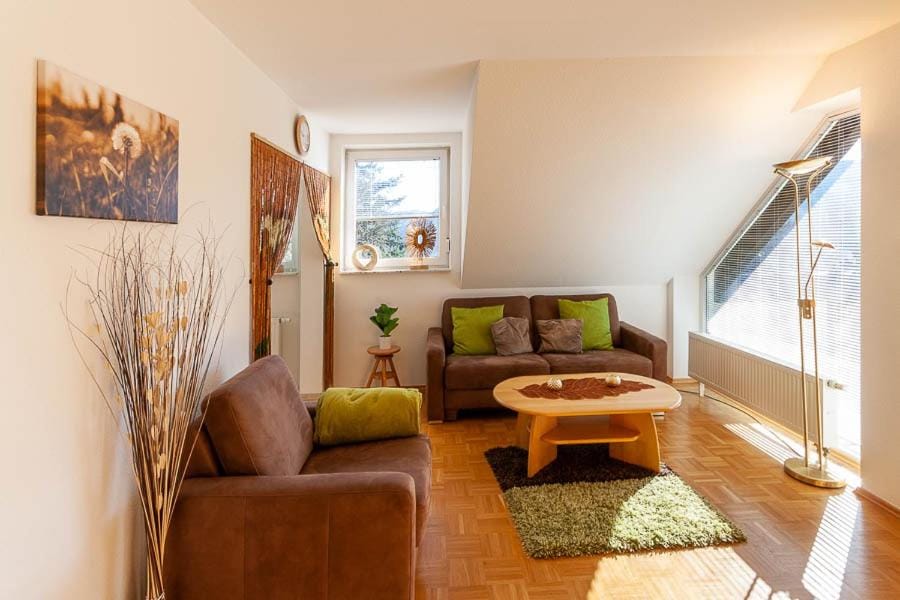 Staff, Living room, Photo of the whole room