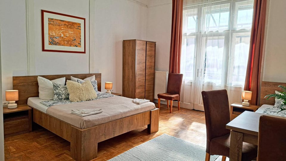 Bedroom, towels, wardrobe