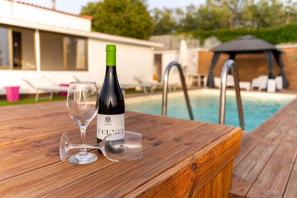 Patio, Day, Pool view, Swimming pool, Drinks