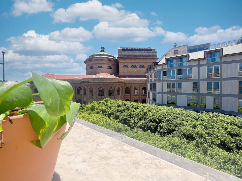 Property building, Spring, Day, Balcony/Terrace, Landmark view