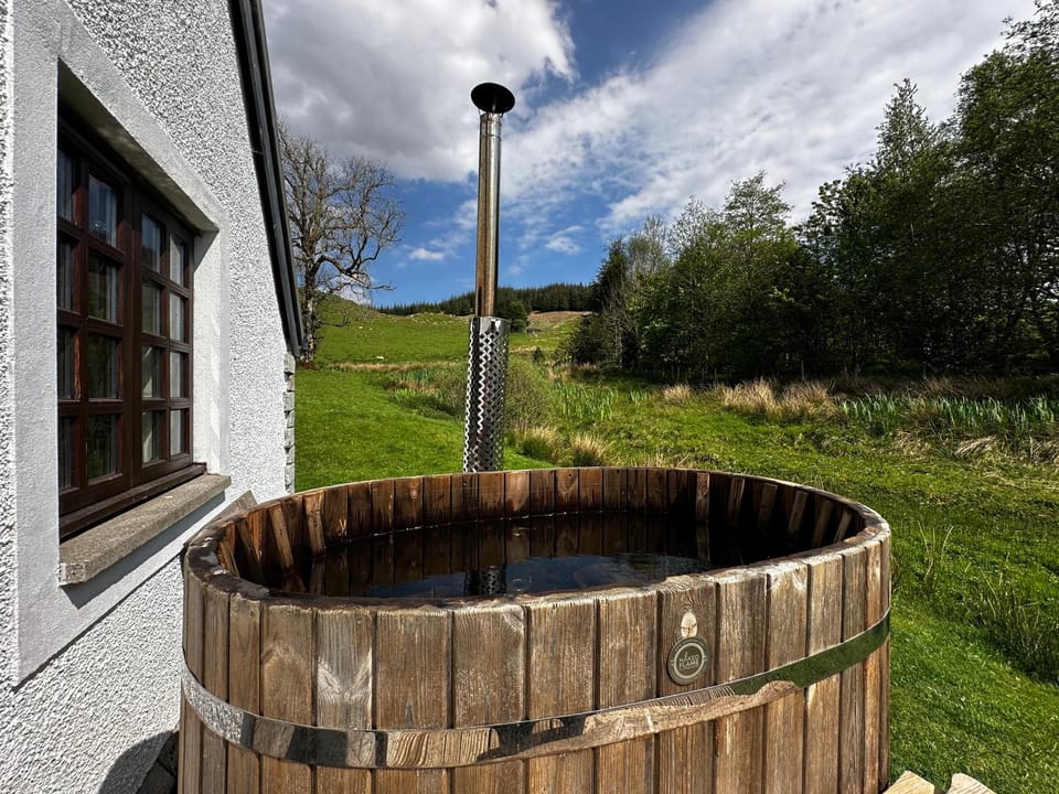 Hot Tub, Hot Tub