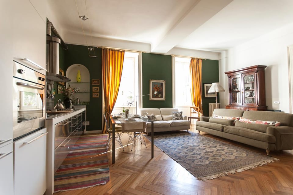 Sophisticated apt near Duomo Apartment in Milan