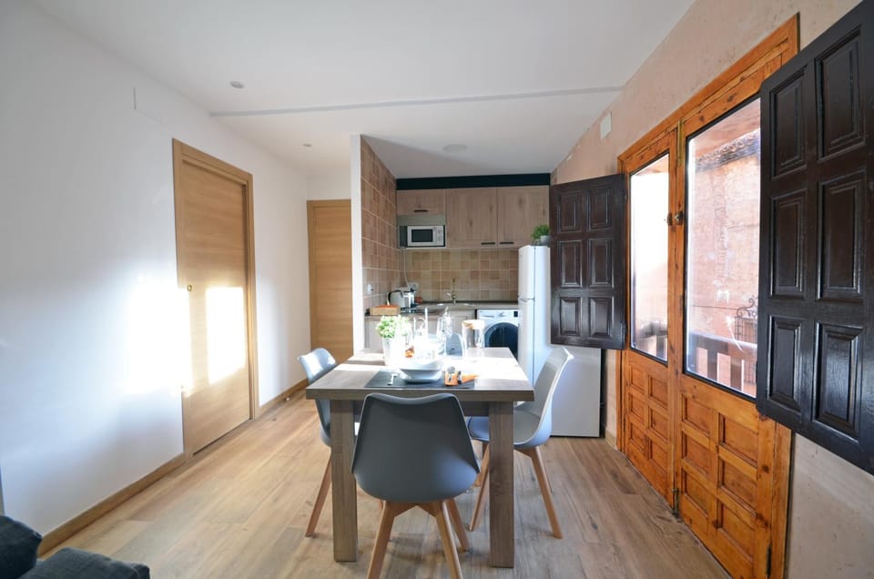 PORTAL DE MOLINA 1 - Piso acogedor en el caso histórico de Albarracín Apartment in Albarracín