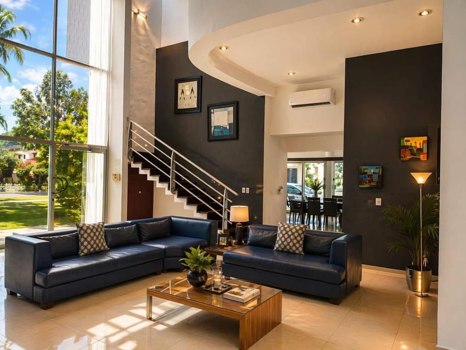 Private Pool Villa, Walk to Beach & 5th Ave Villa in Playa del Carmen