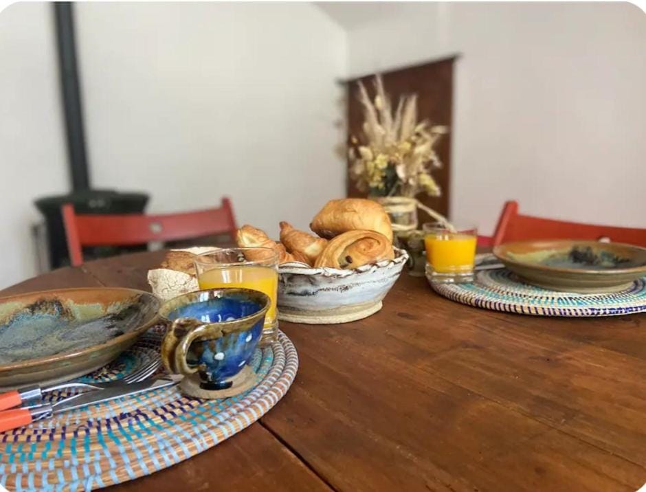 La maison aux volets bleus House in Occitanie