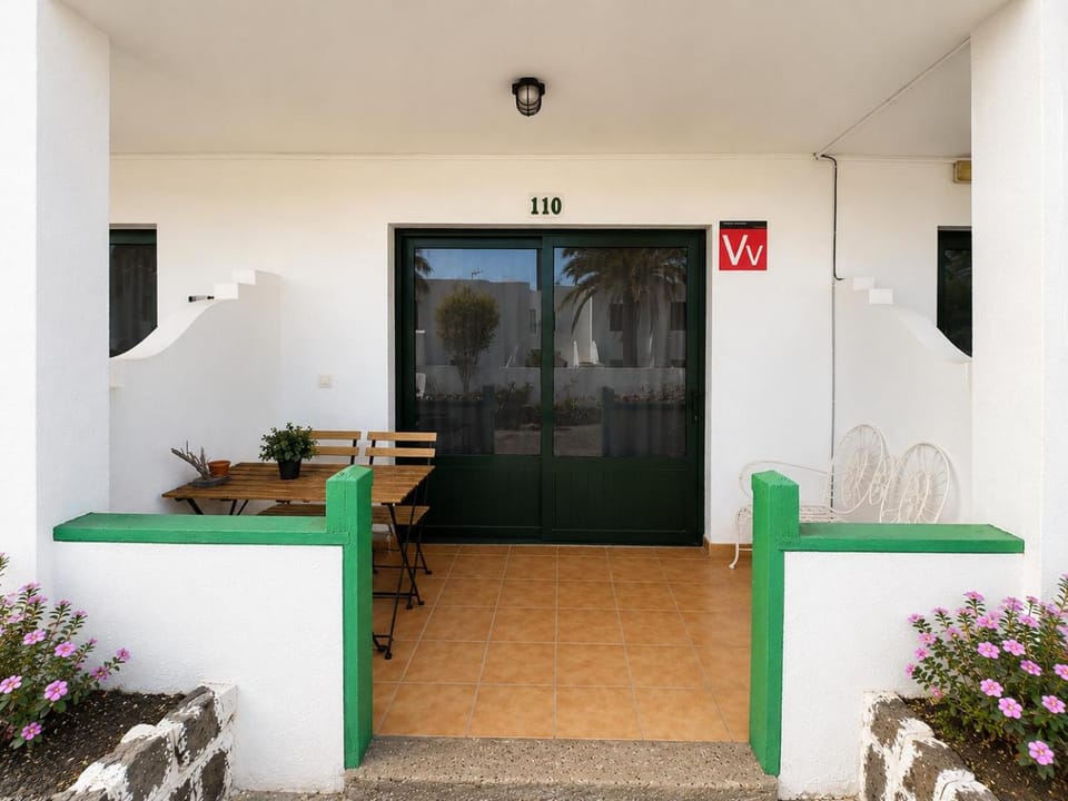 Property building, Balcony/Terrace