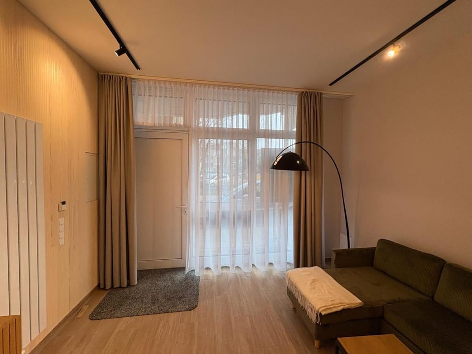Living room, Photo of the whole room, Seating area