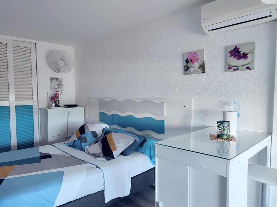 Bed, wardrobe