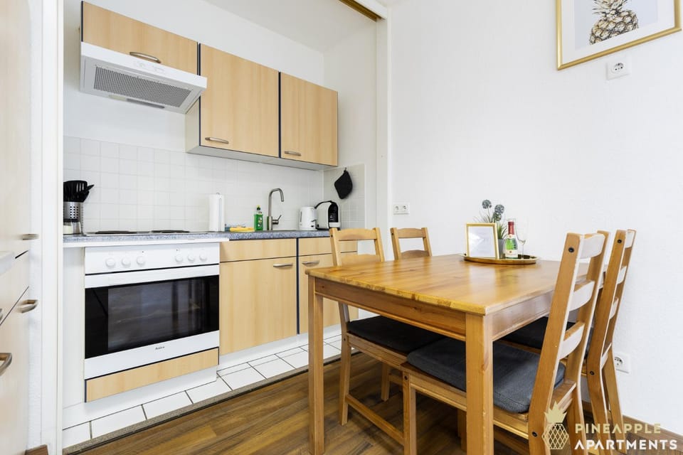 Kitchen or kitchenette, Dining area, pet friendly