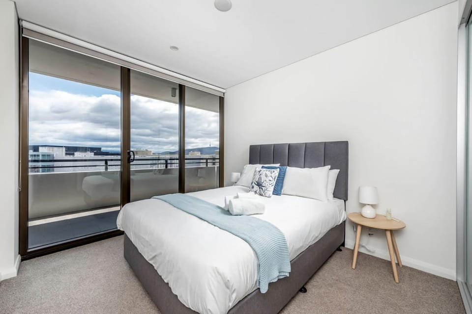 Capital Views Apartment with Parking Apartment in Canberra