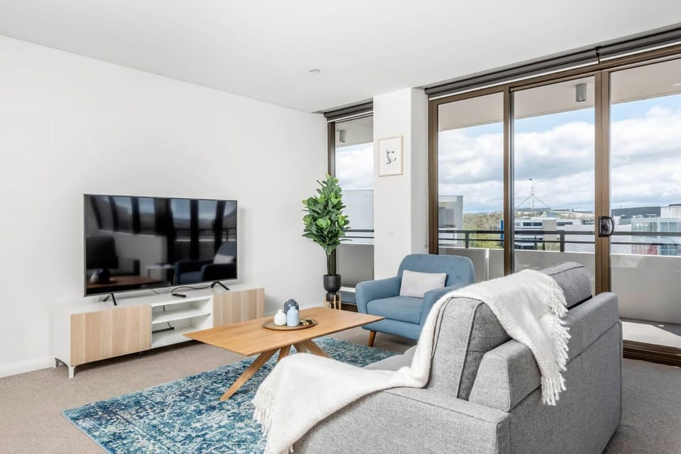 Capital Views Apartment with Parking Apartment in Canberra