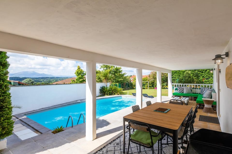 Patio, Swimming pool