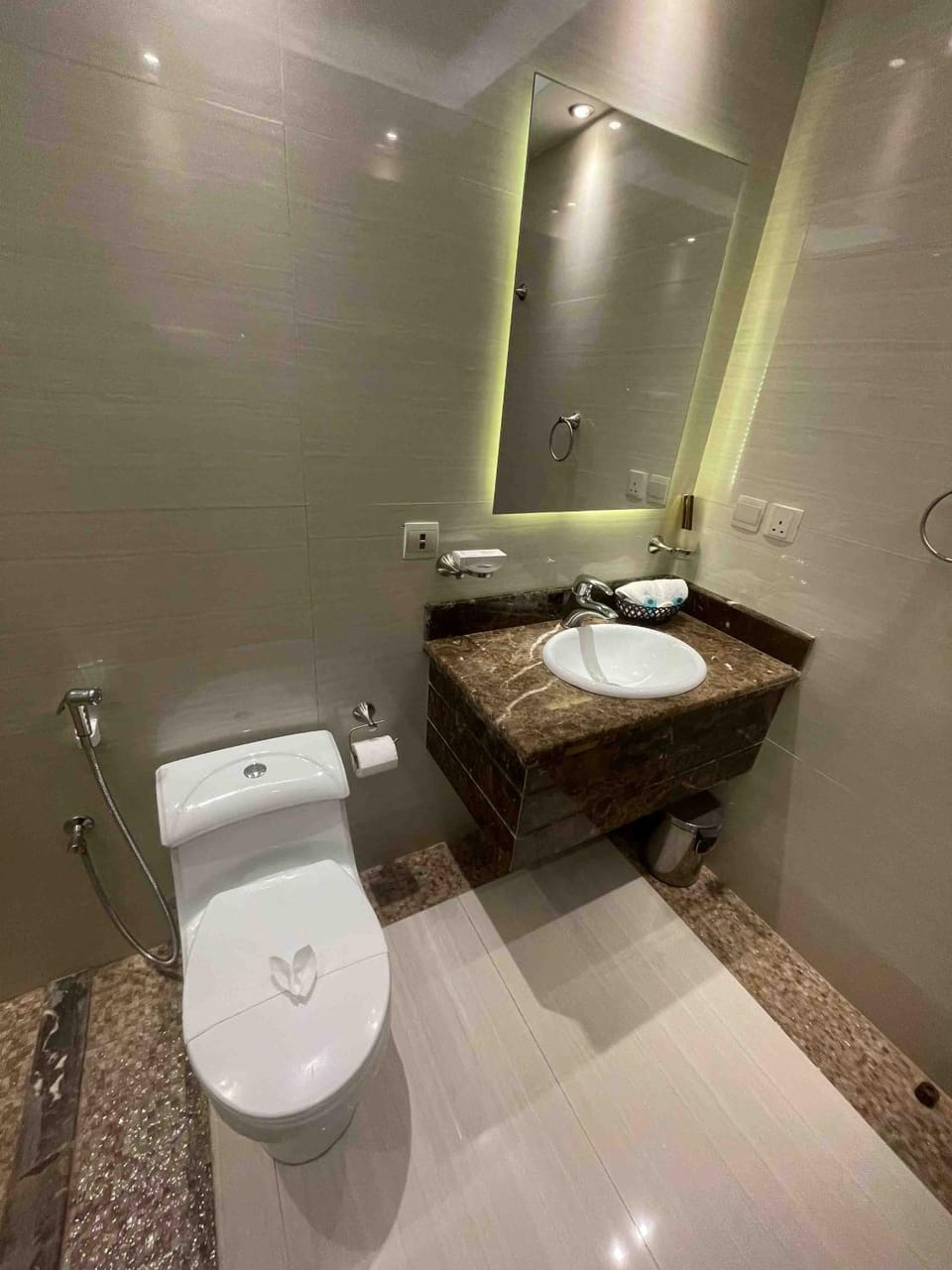بيست ليفل للشقق المخدومة Hotel in Al Khobar