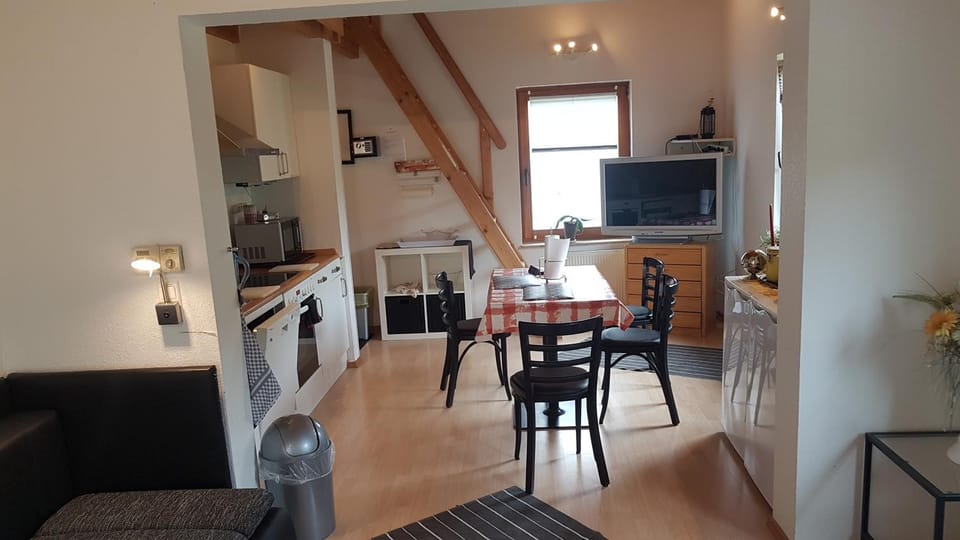 TV and multimedia, Dining area