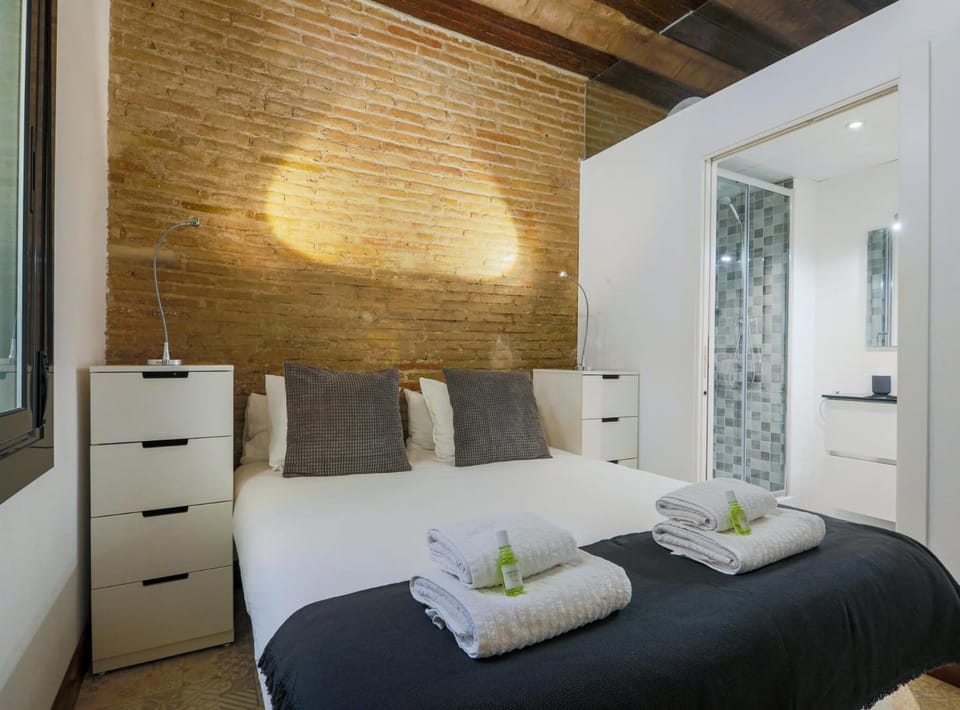 DUPLEX NEAR THE BEACH Barceloneta Apartment in Barcelona