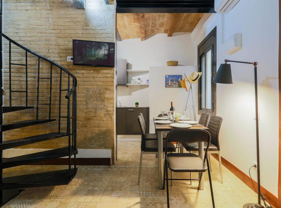 DUPLEX NEAR THE BEACH Barceloneta Apartment in Barcelona