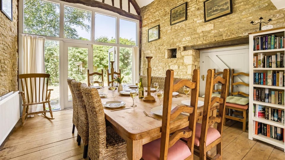 Decorative detail, Dining area