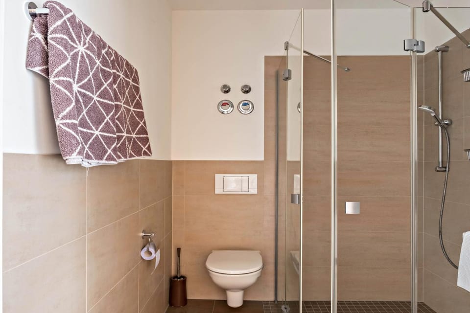 Bathroom, Living room