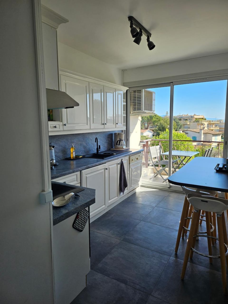 Les Sables - 75 m2 - 4 stars tourism Panoramic View Apartment in Antibes