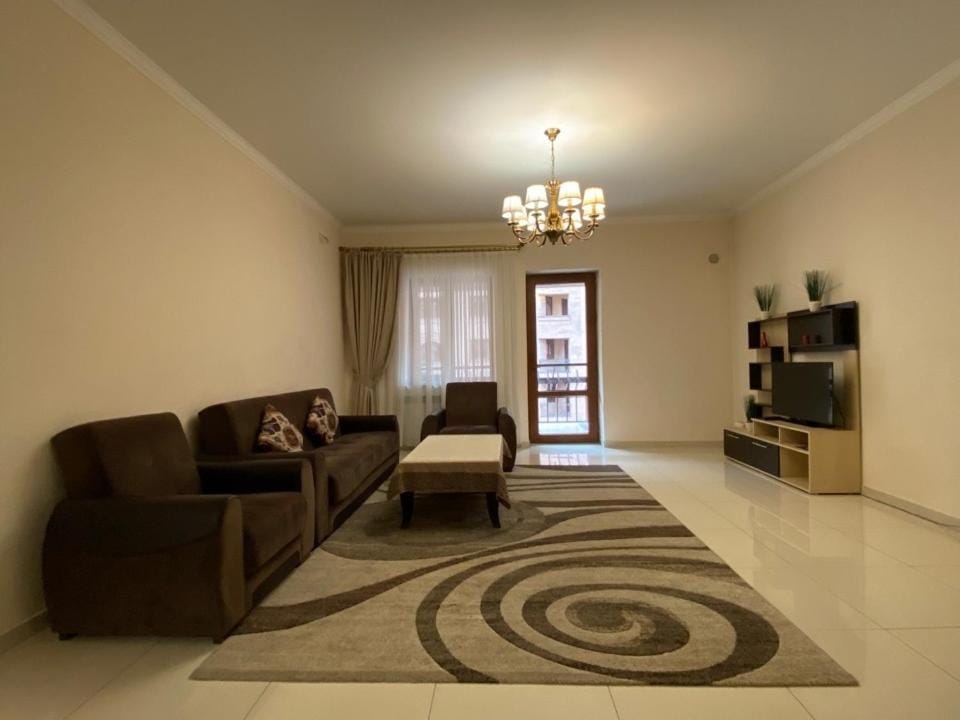 Northern Avenue 2 Bedroom Deluxe Apartment With Balcony HH666 Apartment in Yerevan
