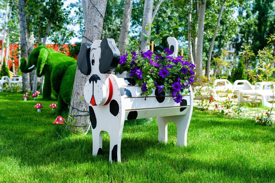 Garden, Garden view