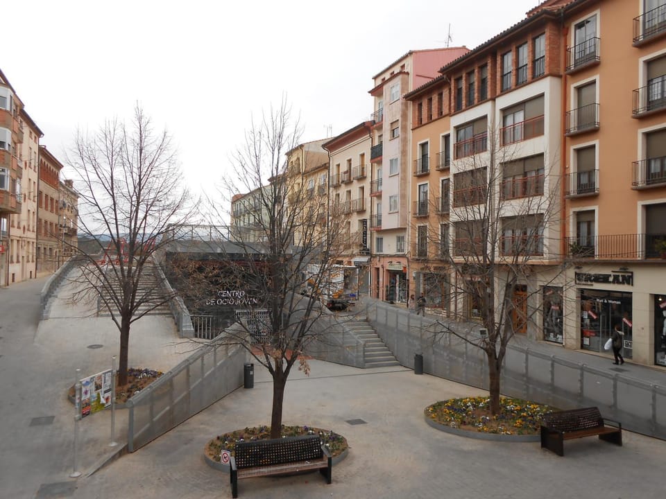 City view, Street view