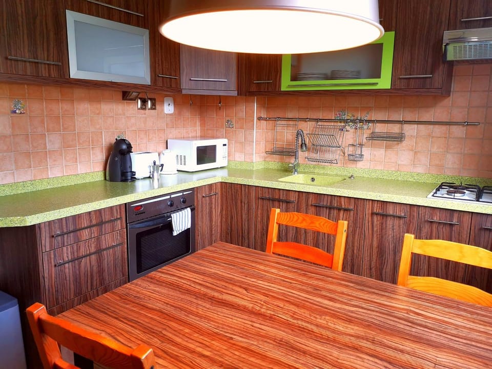 Kitchen or kitchenette, Photo of the whole room