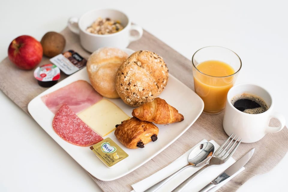 Breakfast, Buffet breakfast