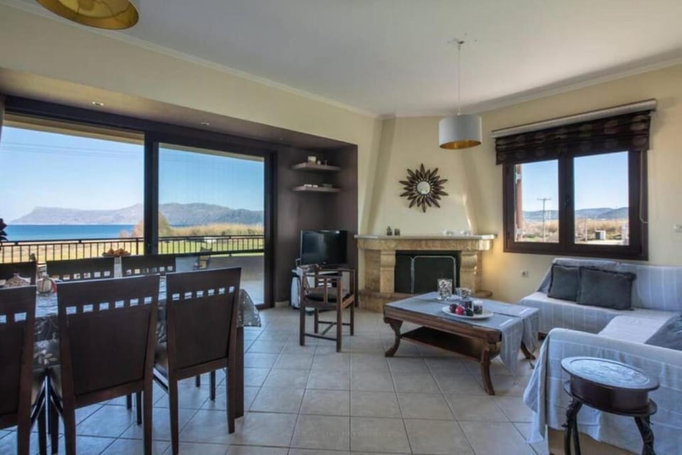 Balcony/Terrace, Living room, Seating area, Dining area, Sea view, flat iron