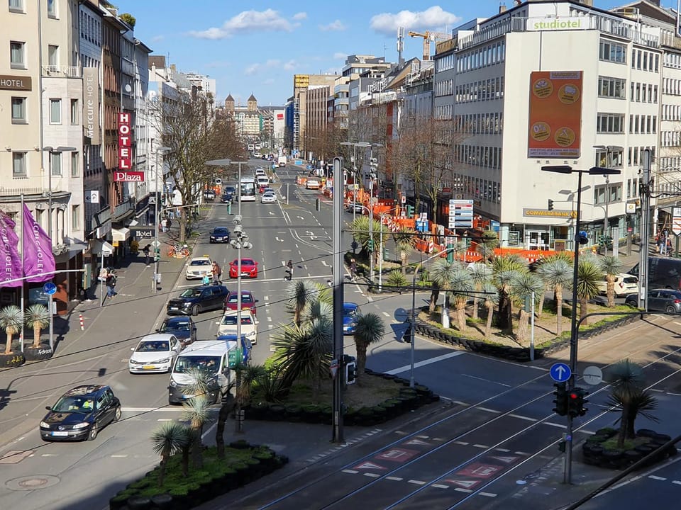 Restaurant/places to eat, Bird's eye view