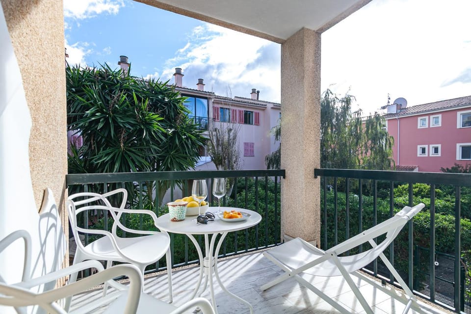 View (from property/room), Balcony/Terrace