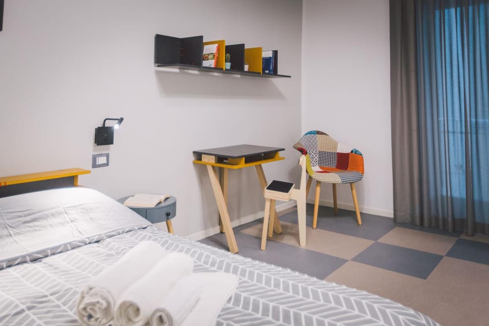Double bedroom apartment across Ortigia Apartment in Syracuse