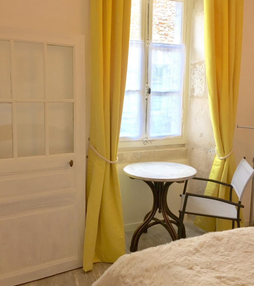 Seating area, Bedroom