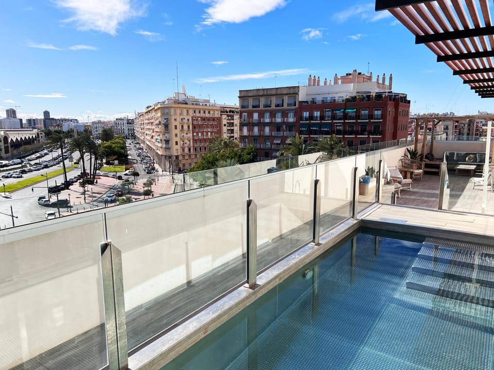 City view, Pool view, Swimming pool, Swimming pool