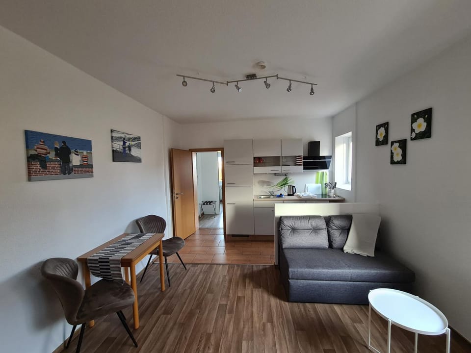 Kitchen or kitchenette, Living room, Seating area