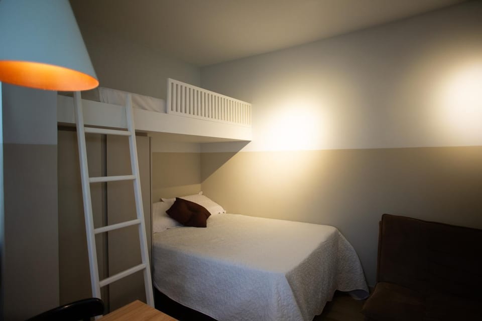 Bed, Bedroom, bunk bed