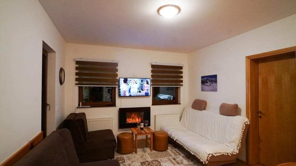 Bed, Living room, Photo of the whole room