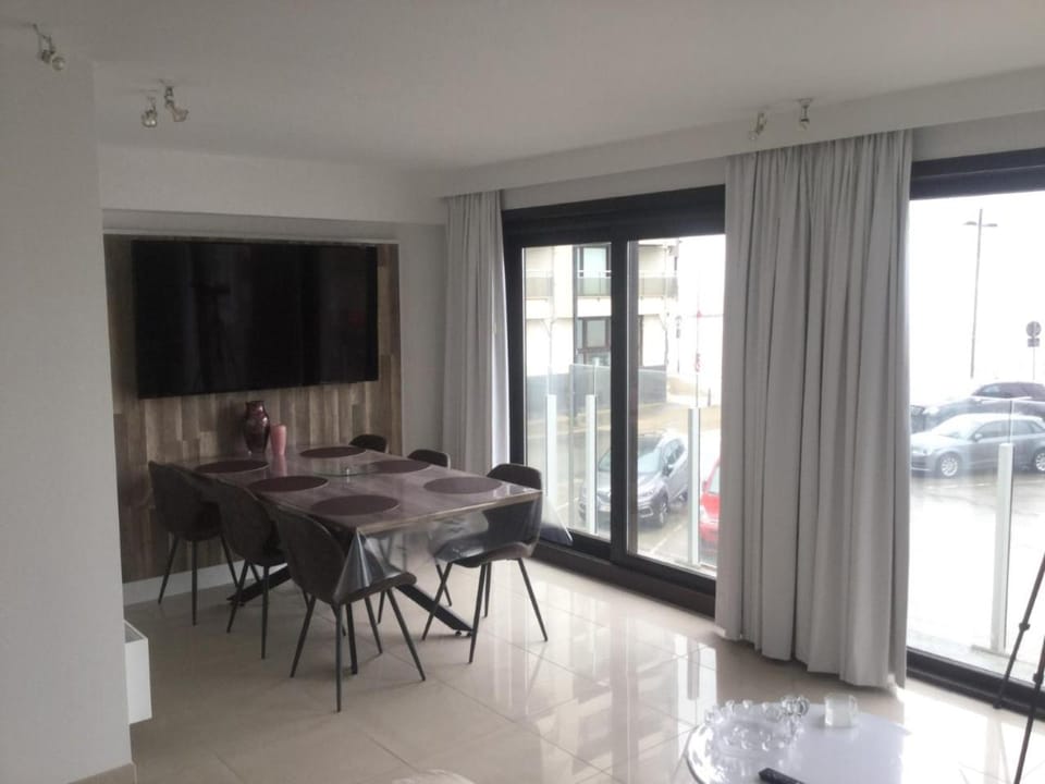 Zeezicht Apartment in Middelkerke
