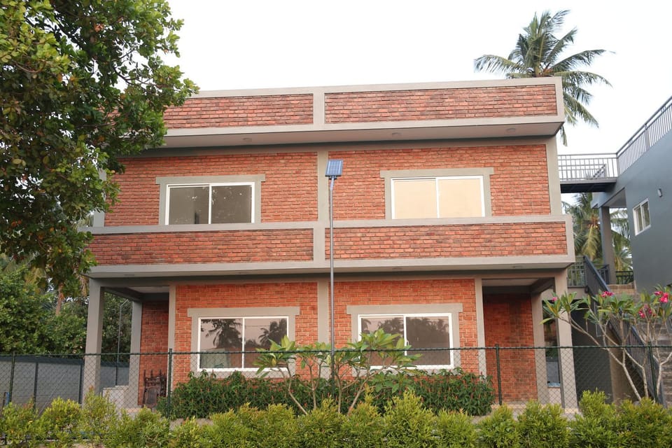 Property building, Garden