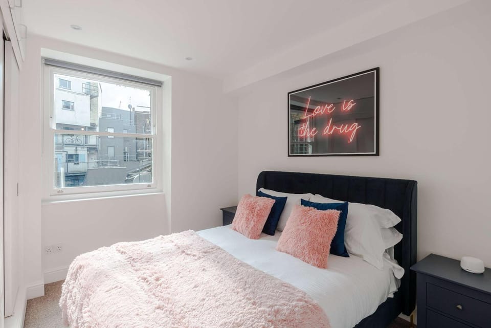 Stylish 1-bed Flat - Fitzrovia - Sleeps 4 Apartment in London Borough of Islington