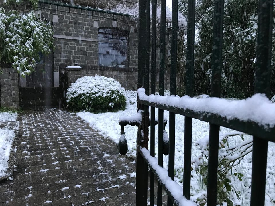 Facade/entrance, Winter