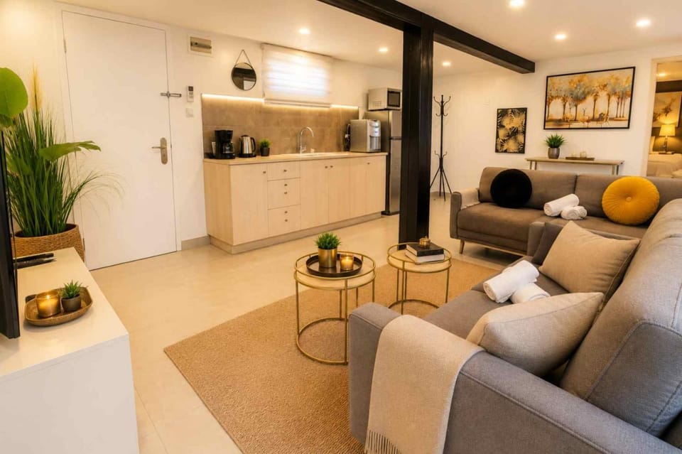 Barak Royal Suites 20 sea view - ג'קוזי בחצר ומרפסות עם נוף לים Apartment in Eilat