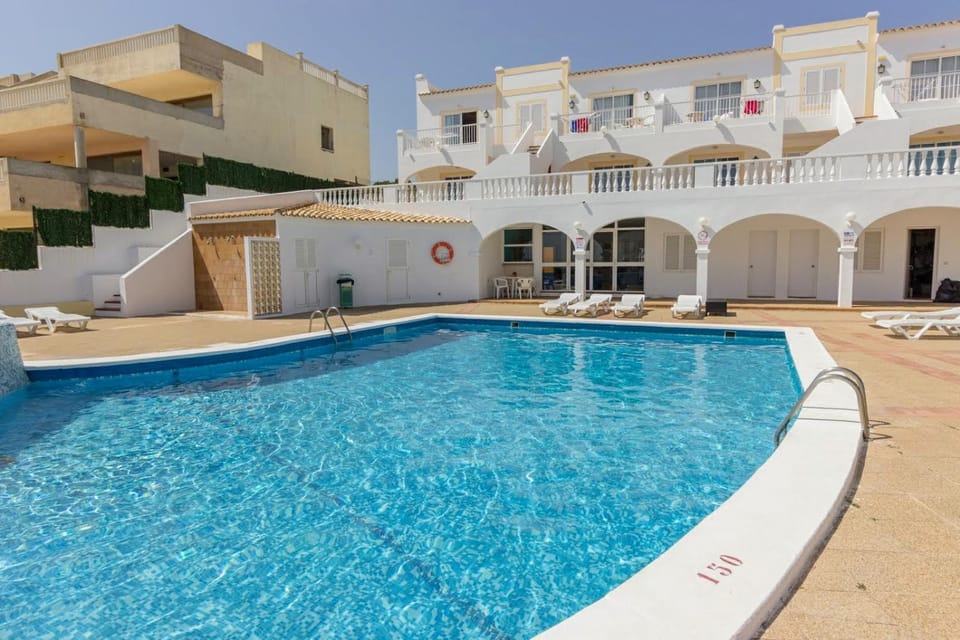 Shower, Swimming pool