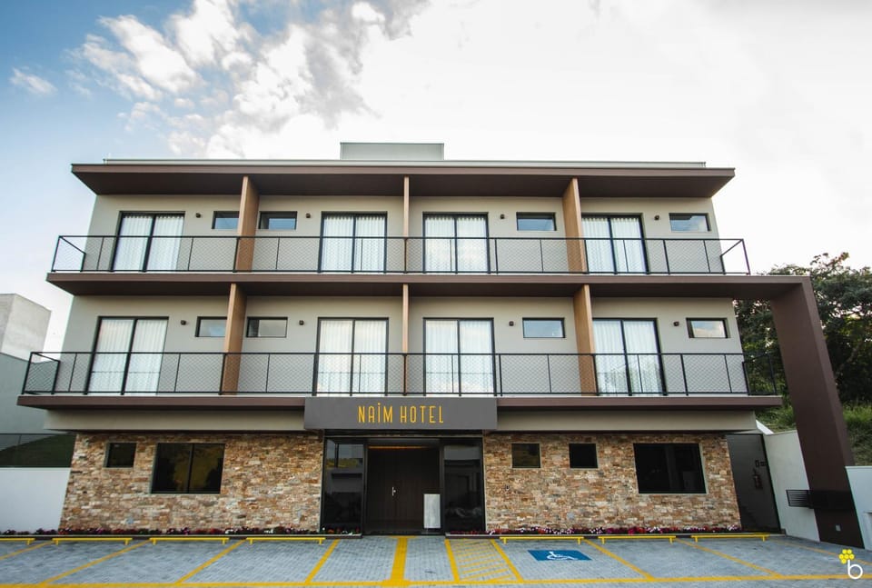Property building, Facade/entrance, Property logo or sign