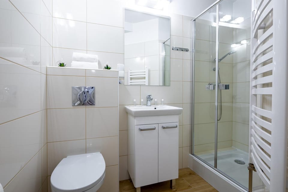 Bathroom, Photo of the whole room