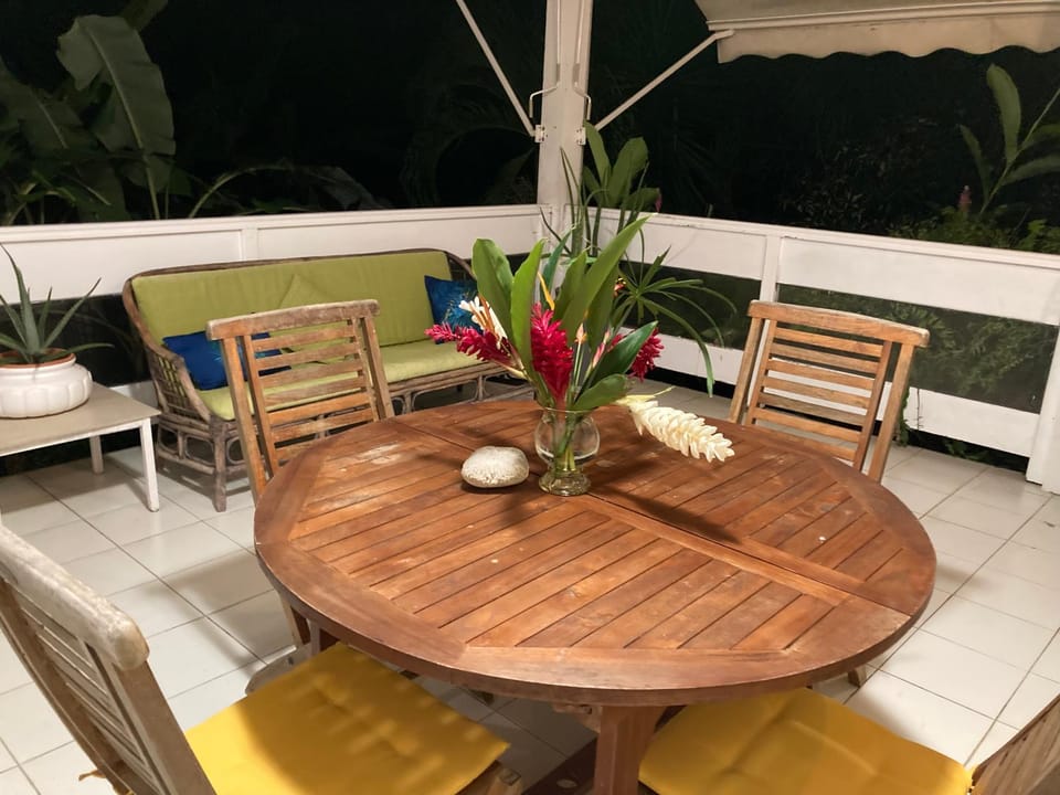 La Siguine House in Leeward Islands