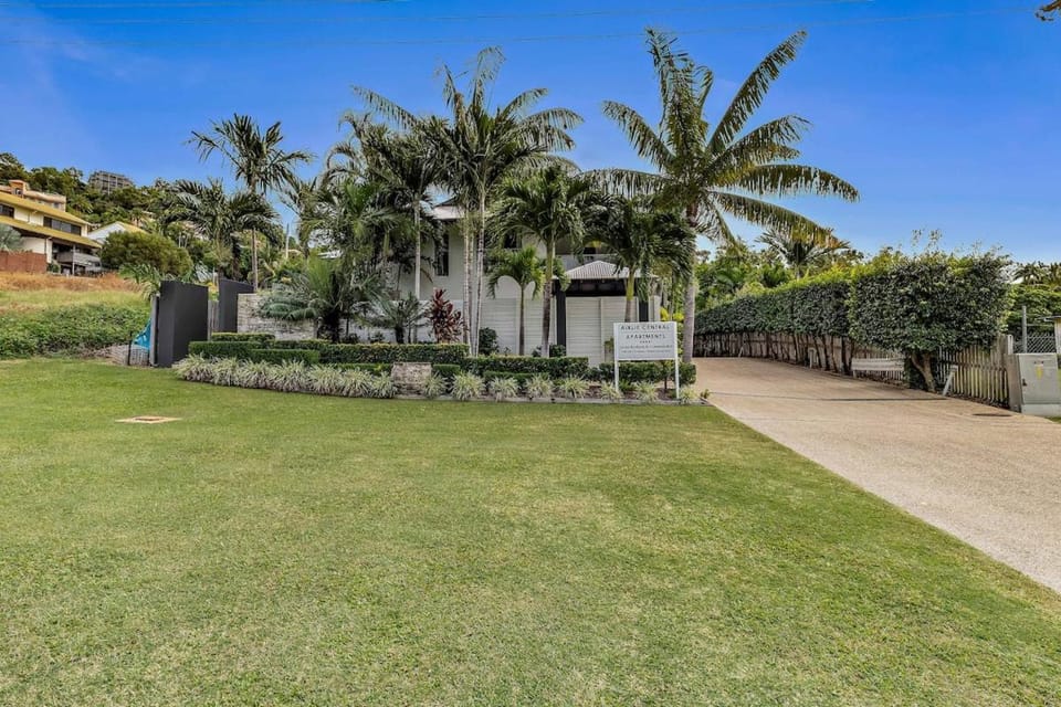 Studio 8 on Waterson Apartment in Airlie Beach