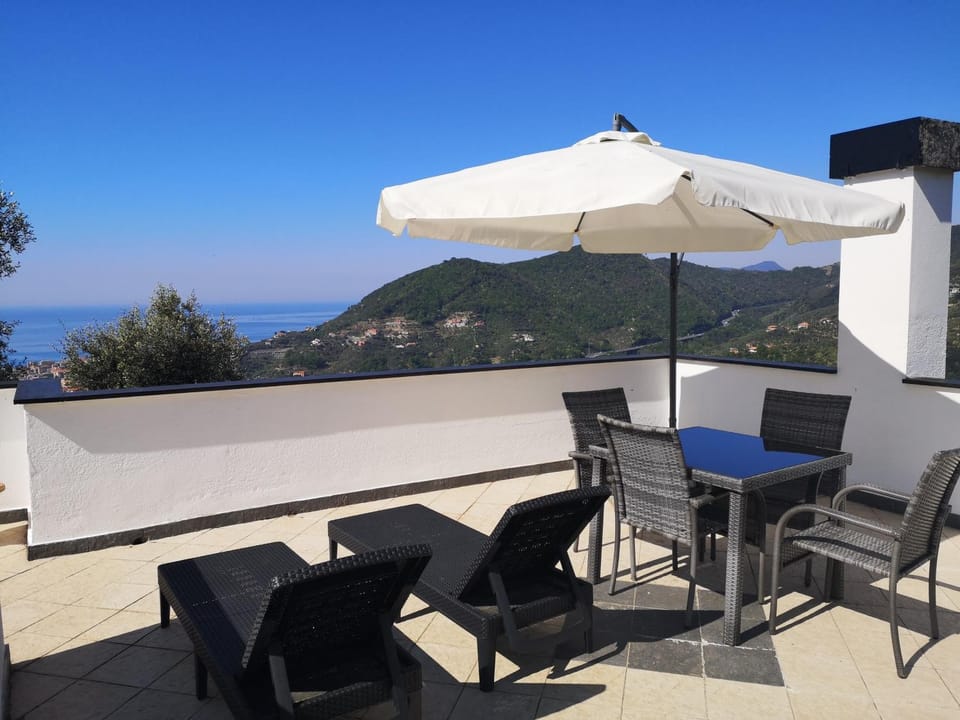 La Vivagna - Casa vista mare tra gli ulivi House in Chiavari