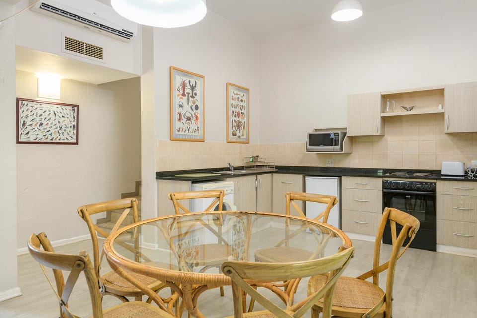 Dining area, kitchen, air conditioner